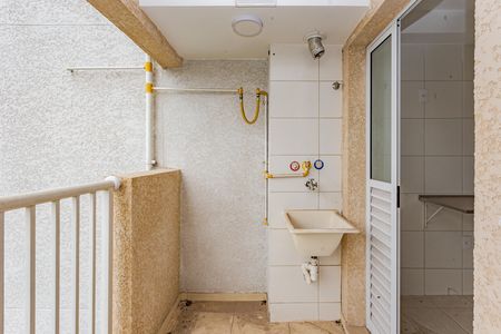 Área de Serviço de apartamento para alugar com 2 quartos, 57m² em Vila Moraes, São Paulo