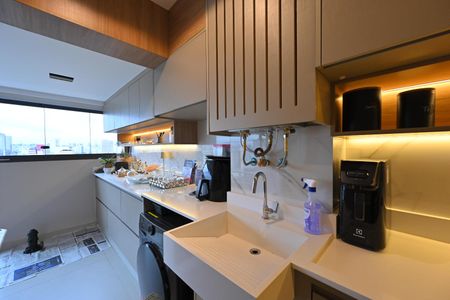 Apartamento à venda com 90m², 2 quartos e 1 vaga Apartamento à venda com 90m², 2 quartos e 1 vagaLavanderia
