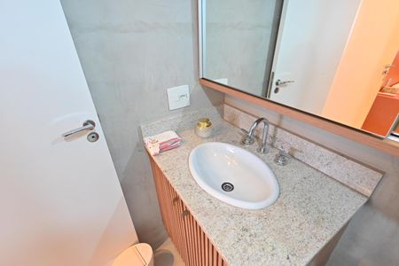 Apartamento à venda com 90m², 2 quartos e 1 vaga Apartamento à venda com 90m², 2 quartos e 1 vagaBanheiro da Suíte 2