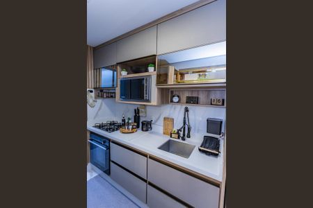 Apartamento à venda com 107m², 3 quartos e 2 vagas Apartamento à venda com 107m², 3 quartos e 2 vagasCozinha e área de serviço
