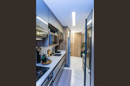 Apartamento à venda com 107m², 3 quartos e 2 vagas Apartamento à venda com 107m², 3 quartos e 2 vagasCozinha e área de serviço