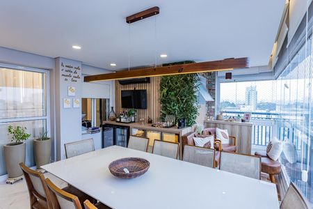 Apartamento à venda com 107m², 3 quartos e 2 vagas Apartamento à venda com 107m², 3 quartos e 2 vagasVaranda gourmet