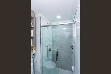 Apartamento à venda com 107m², 3 quartos e 2 vagas Apartamento à venda com 107m², 3 quartos e 2 vagasBanheiro suite 3