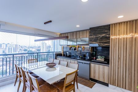 Apartamento à venda com 107m², 3 quartos e 2 vagas Apartamento à venda com 107m², 3 quartos e 2 vagasVaranda gourmet