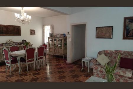 Casa à venda com 4 quartos, 180m² em Jardim Europa, São Paulo