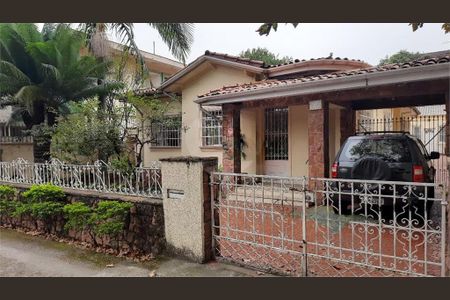 Casa à venda com 180m², 4 quartos e 5 vagas