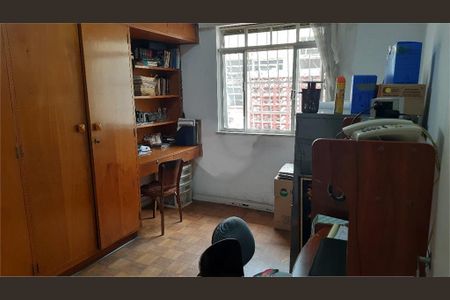 Casa à venda com 180m², 4 quartos e 5 vagas