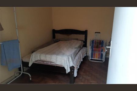 Casa à venda com 180m², 4 quartos e 5 vagas