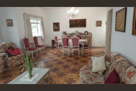 Casa à venda com 4 quartos, 180m² em Jardim Europa, São Paulo