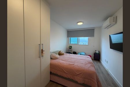 Suíte 1 de apartamento à venda com 2 quartos, 77m² em Barra Olímpica, Rio de Janeiro