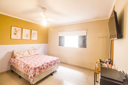 Quarto 2 de casa para alugar com 2 quartos, 175m² em Chácara Adriana Aparecida, Carapicuíba