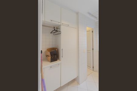 Apartamento à venda com 86m², 2 quartos e 2 vagas Apartamento à venda com 86m², 2 quartos e 2 vagasÁrea de Serviço