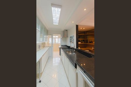 Apartamento à venda com 86m², 2 quartos e 2 vagas Apartamento à venda com 86m², 2 quartos e 2 vagasCozinha