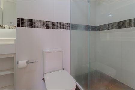 Apartamento à venda com 86m², 2 quartos e 2 vagas Apartamento à venda com 86m², 2 quartos e 2 vagasBanheiro da Suíte