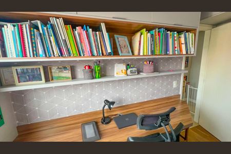 Apartamento à venda com 69m², 3 quartos e 2 vagas Apartamento à venda com 69m², 3 quartos e 2 vagasQuarto