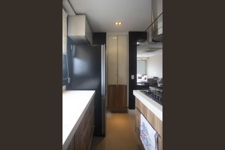 Apartamento para alugar com 154m², 3 quartos e 2 vagas Apartamento para alugar com 154m², 3 quartos e 2 vagasCozinha