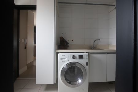 Apartamento para alugar com 154m², 3 quartos e 2 vagas Apartamento para alugar com 154m², 3 quartos e 2 vagasÁrea de Serviço