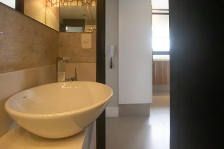 Apartamento para alugar com 154m², 3 quartos e 2 vagas Apartamento para alugar com 154m², 3 quartos e 2 vagasLavabo
