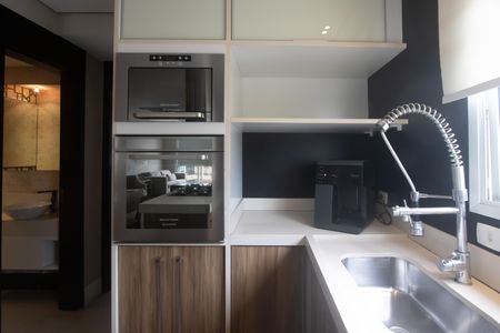 Apartamento para alugar com 154m², 3 quartos e 2 vagas Apartamento para alugar com 154m², 3 quartos e 2 vagasCozinha