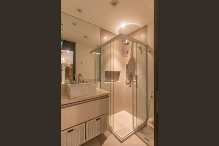 Apartamento para alugar com 154m², 3 quartos e 2 vagas Apartamento para alugar com 154m², 3 quartos e 2 vagasBanheiro Corredor