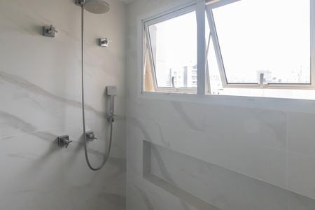 Apartamento para alugar com 154m², 3 quartos e 2 vagas Apartamento para alugar com 154m², 3 quartos e 2 vagasBanheiro da Suíte