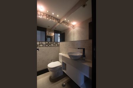 Apartamento para alugar com 154m², 3 quartos e 2 vagas Apartamento para alugar com 154m², 3 quartos e 2 vagasLavabo