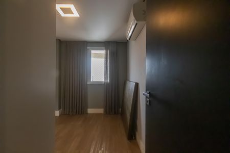 Apartamento para alugar com 154m², 3 quartos e 2 vagas Apartamento para alugar com 154m², 3 quartos e 2 vagasQuarto 2
