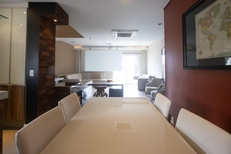 Apartamento para alugar com 154m², 3 quartos e 2 vagas Apartamento para alugar com 154m², 3 quartos e 2 vagasCozinha