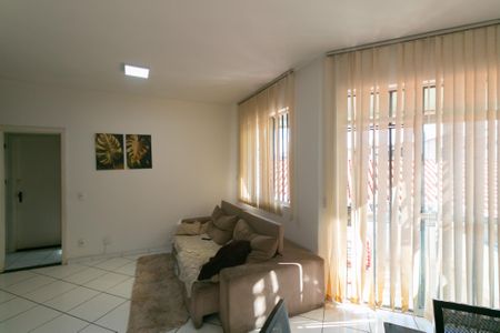 Apartamento à venda com 150m², 3 quartos e 2 vagas Apartamento à venda com 150m², 3 quartos e 2 vagasSala