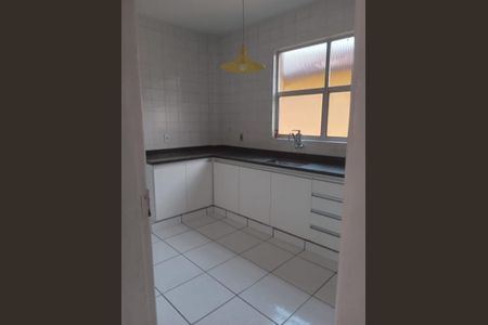 Cozinha de apartamento à venda com 3 quartos, 150m² em Santa Monica, Belo Horizonte