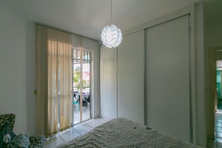 Apartamento à venda com 150m², 3 quartos e 2 vagas Apartamento à venda com 150m², 3 quartos e 2 vagasSuíte