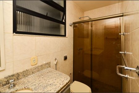 Apartamento à venda com 120m², 3 quartos e 1 vaga Apartamento à venda com 120m², 3 quartos e 1 vagaBanheiro Suíte
