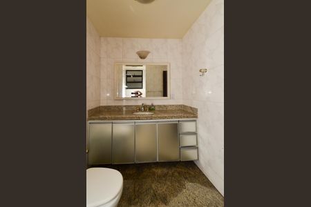 Apartamento à venda com 120m², 3 quartos e 1 vaga Apartamento à venda com 120m², 3 quartos e 1 vagaBanheiro Social