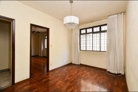 Apartamento à venda com 120m², 3 quartos e 1 vaga Apartamento à venda com 120m², 3 quartos e 1 vagaSala de Jantar