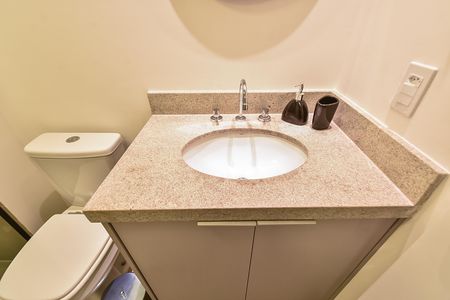 Banheiro de apartamento para alugar com 1 quarto, 27m² em Ipiranga, São Paulo