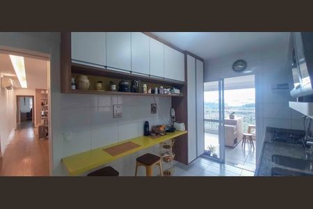 Apartamento à venda com 171m², 3 quartos e 3 vagasCozinha