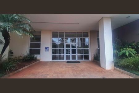Apartamento à venda com 171m², 3 quartos e 3 vagasFachada e portaria