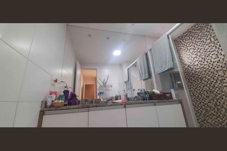 Apartamento à venda com 171m², 3 quartos e 3 vagasBanheiro da Suíte 1