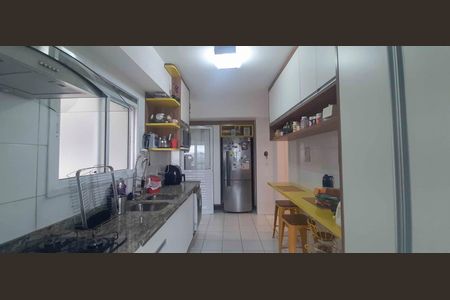 Apartamento à venda com 171m², 3 quartos e 3 vagasCozinha