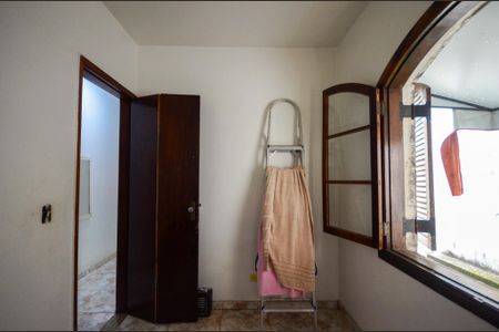 Casa à venda com 210m², 3 quartos e 2 vagasQuarto 2