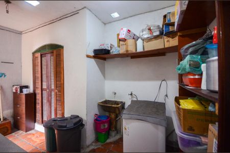 Casa à venda com 210m², 3 quartos e 2 vagasÁrea de Serviço
