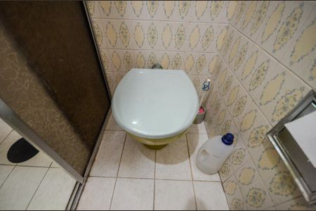 Casa à venda com 210m², 3 quartos e 2 vagasBanheiro