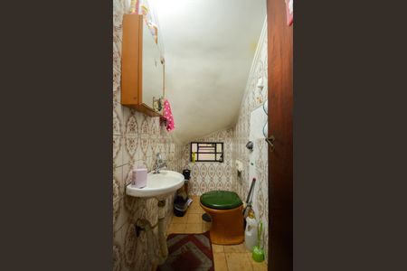 Casa à venda com 210m², 3 quartos e 2 vagasLavabo