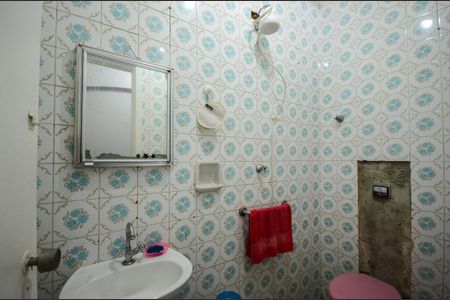 Casa à venda com 210m², 3 quartos e 2 vagasBanheiro de serviço