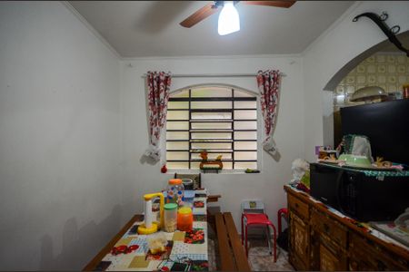Casa à venda com 210m², 3 quartos e 2 vagasCozinha