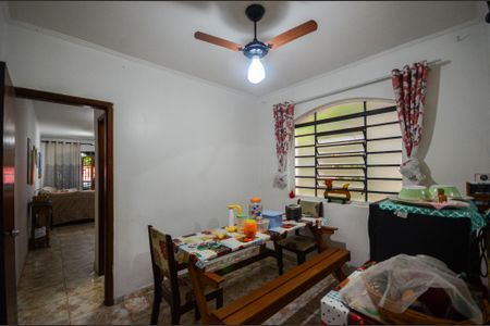 Casa à venda com 210m², 3 quartos e 2 vagasCozinha