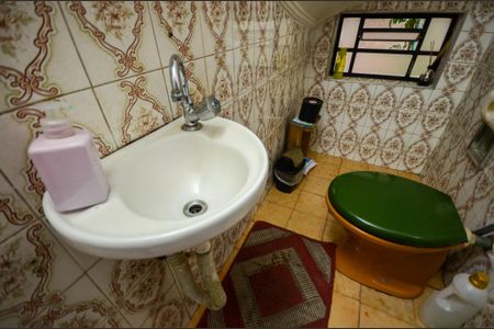 Casa à venda com 210m², 3 quartos e 2 vagasLavabo