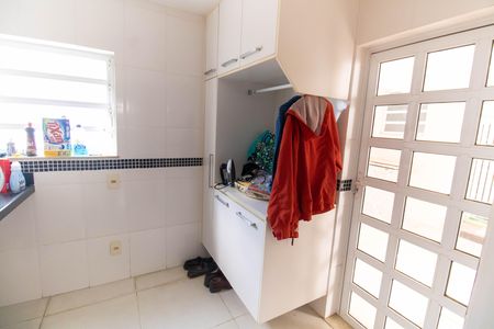 Casa à venda com 70m², 2 quartos e 1 vaga Casa à venda com 70m², 2 quartos e 1 vagaÁrea de Serviço
