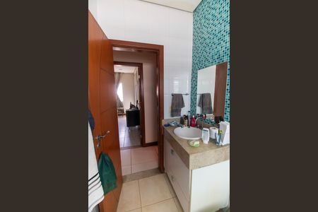 Casa à venda com 70m², 2 quartos e 1 vaga Casa à venda com 70m², 2 quartos e 1 vagaBanheiro Social