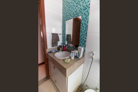 Casa à venda com 70m², 2 quartos e 1 vaga Casa à venda com 70m², 2 quartos e 1 vagaBanheiro Social